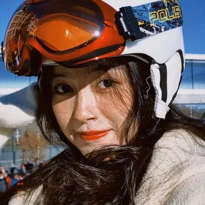 红伶奇缘封面